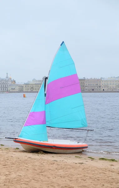 Beachcomber-Alpha Dory 21 sailing in Parker River â